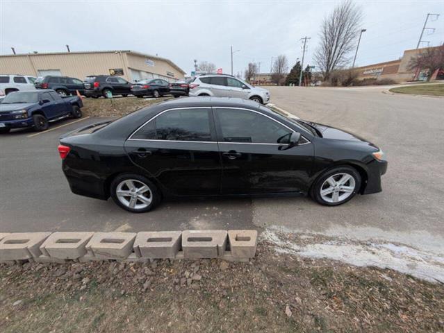 $9990 : 2014 Camry SE image 7