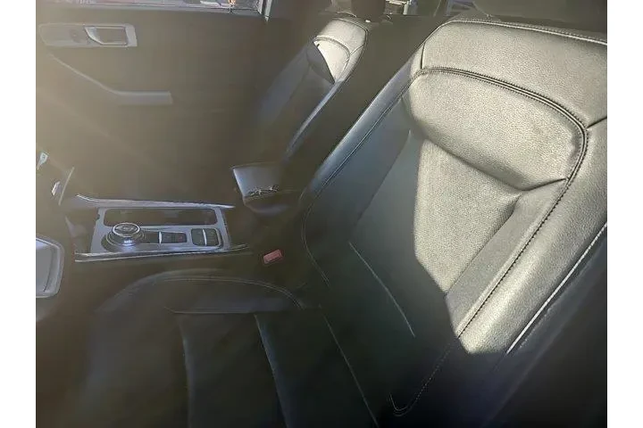 $18369 : Ford Explorer 2021 Limited 4 image 4