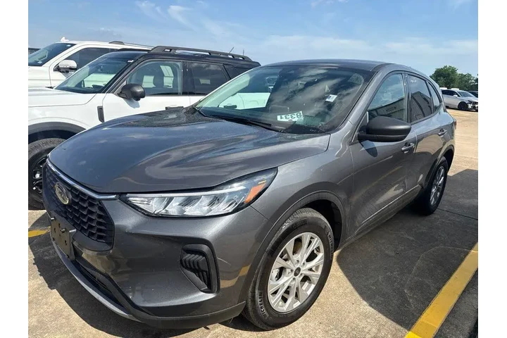 $22725 : Ford Escape 2025 Active 4dr image 1