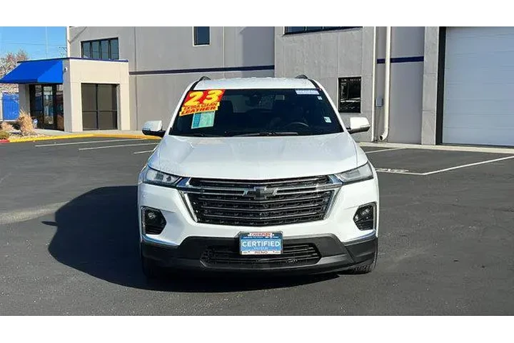 $35984 : Chevrolet Traverse 2023 4x4 image 2
