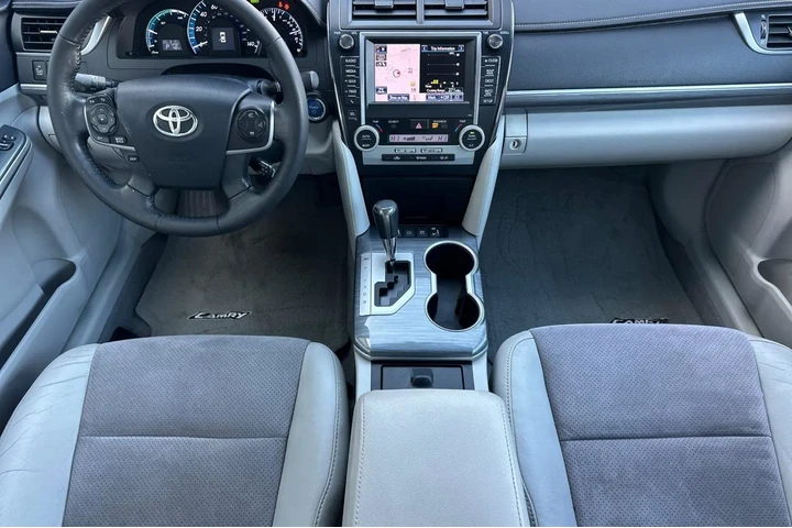 $13149 : Toyota Camry Hybrid 2012 XLE image 6