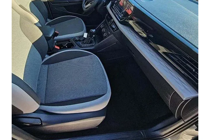 $13688 : Volkswagen Taos 2022 AWD S 4 image 5