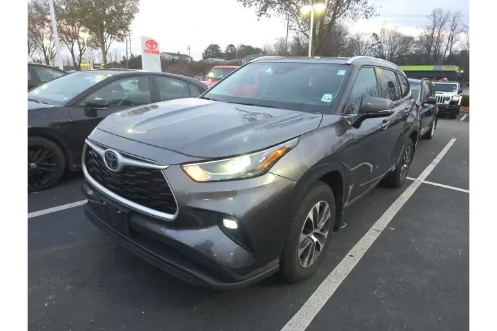 $38678 : Toyota Highlander 2024 AWD X image 3