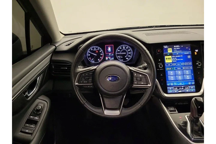 $27998 : Subaru Outback 2024 AWD Prem image 10