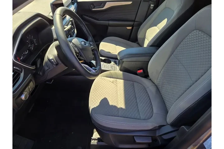 $19489 : Ford Escape 2022 SE 4dr SUV image 4