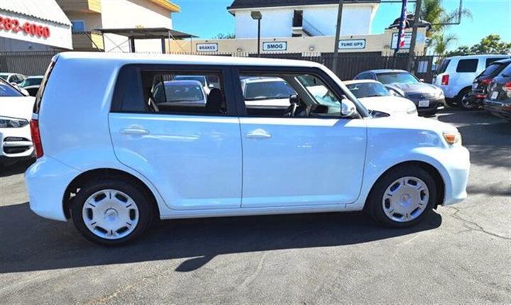 $13495 : 2012 xB image 5