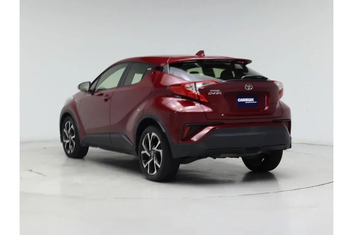 $21998 : Toyota C-HR 2019 XLE 4dr Cro image 2