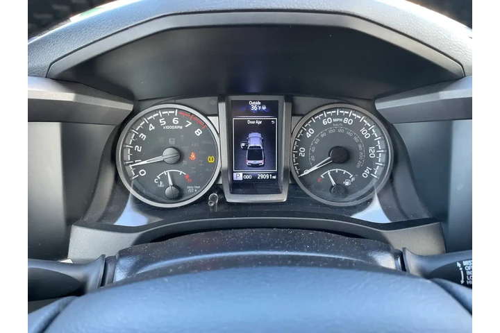 $37000 : Toyota Tacoma 2023 4x4 TRD S image 6