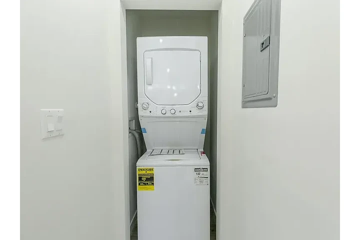 $1265 : A PLACE TO CALL YOUR OWN image 3