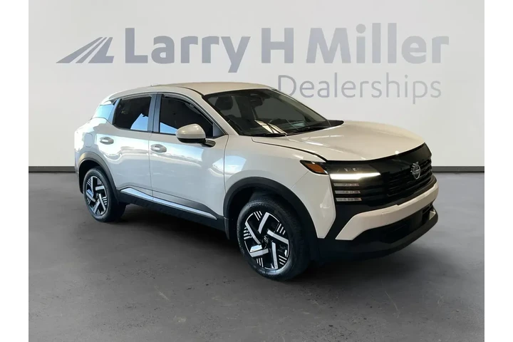 Nissan Kicks 2025 SV 4dr Cro image 7