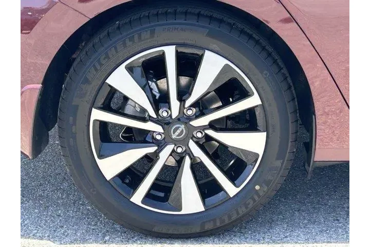 $23375 : Nissan Sentra 2025 SV 4dr Se image 7