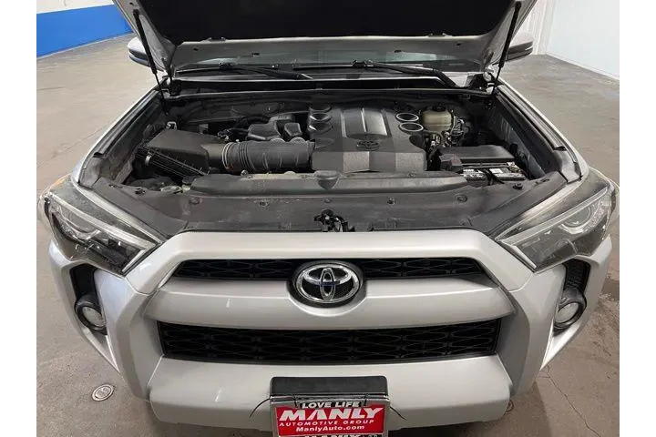$31987 : Toyota 4Runner 2018 4x4 SR5 image 9