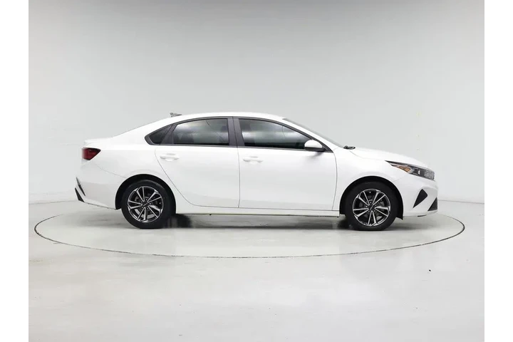 $18998 : Kia Forte 2023 LXS 4dr Sedan image 7