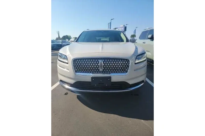 $35938 : Lincoln Nautilus 2023 AWD St image 2