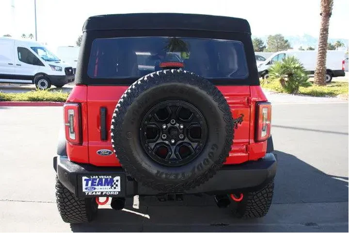 $38617 : Ford Bronco 2022 4x4 Base Ad image 7