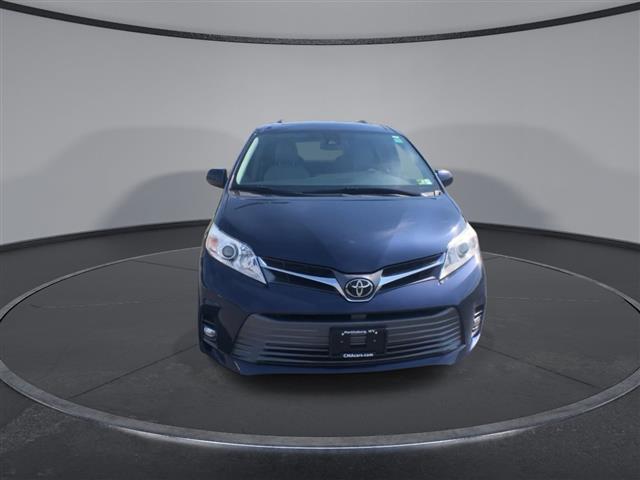 $35000 : PRE-OWNED 2018 TOYOTA SIENNA image 3