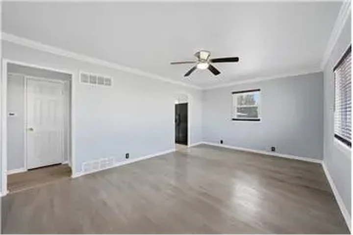 $1000 : Rental property with 2 bedro image 6