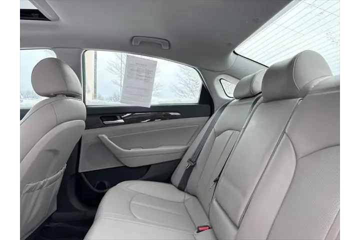 $13145 : Hyundai SONATA 2019 Limited image 9
