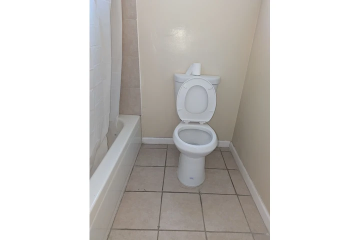 $1100 : Renta un estudio image 3