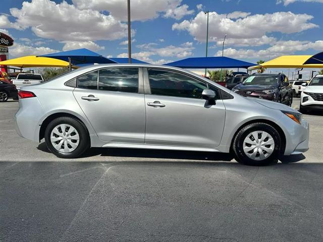 $15995 : Pre-Owned 2020 Corolla L Seda image 6