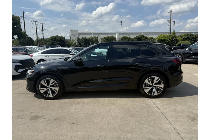$34999 : 2024 Q8 e-tron Premium image 7