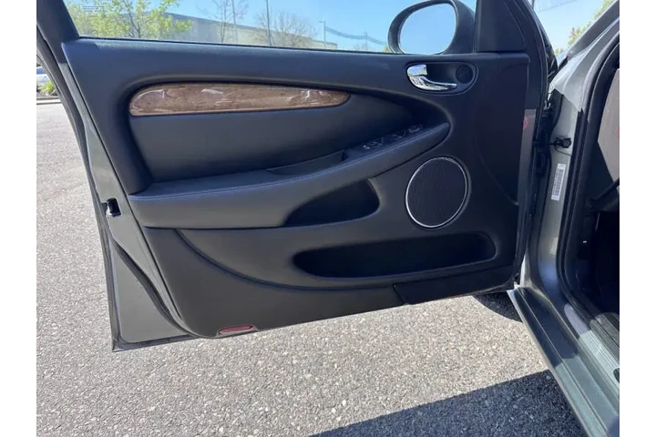 $8995 : 2006 X-Type 3.0L image 10