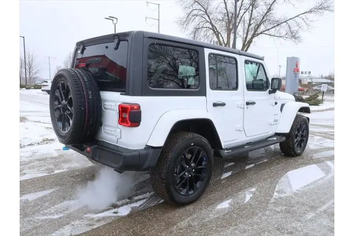 $27477 : Jeep Wrangler Unlimited 2022 image 8