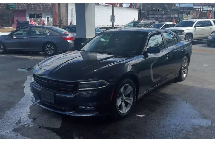 $10599 : 2016 Charger SXT image 2
