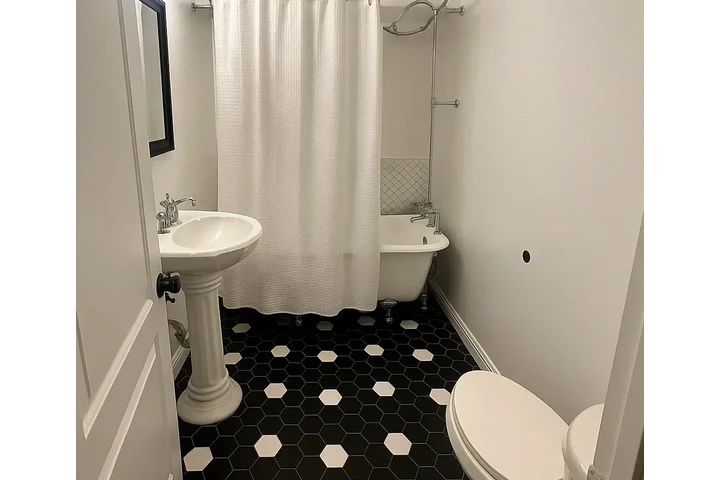 $800 : Single home ready to move in image 3