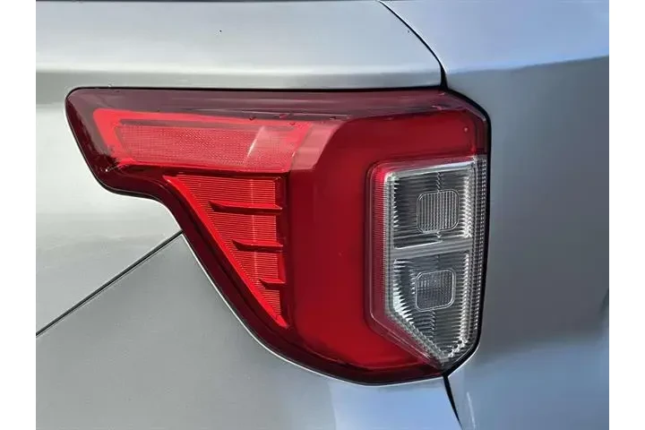 $24355 : Ford Explorer 2022 AWD XLT 4 image 9