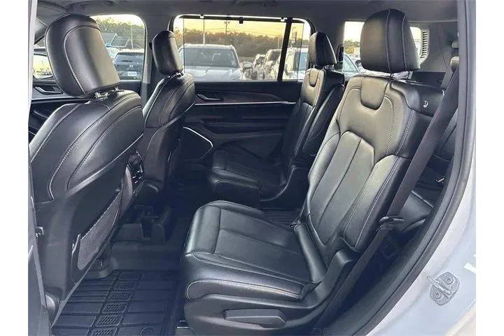 $24629 : Jeep Grand Cherokee L 2022 4 image 7