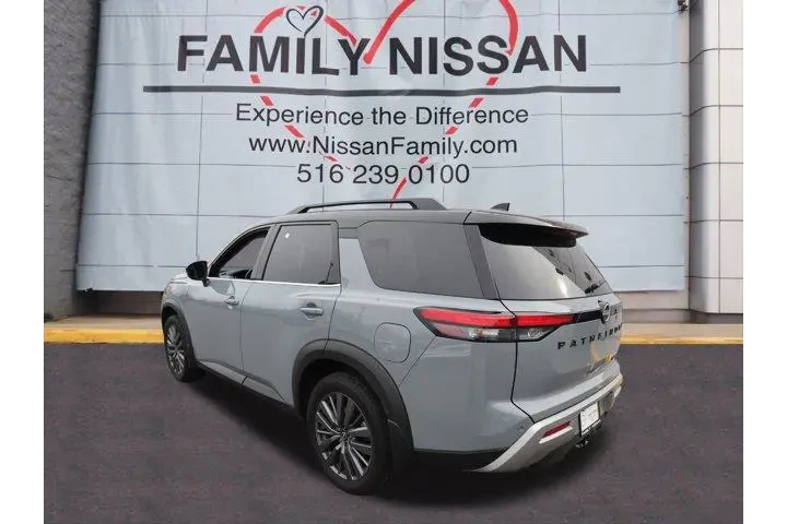 $38625 : Nissan Pathfinder 2024 AWD S image 4