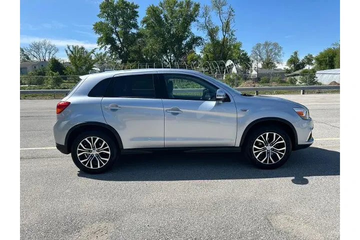 $11995 : Mitsubishi Outlander Sport 2 image 4