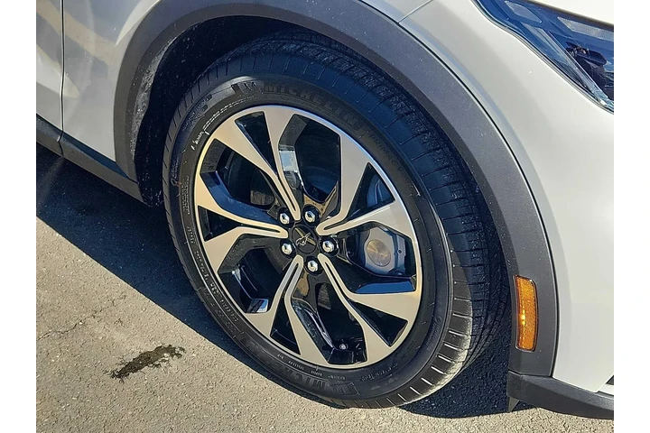 $28762 : Ford Mustang Mach-E 2025 AWD image 7