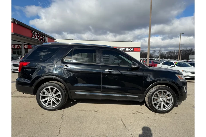 $11980 : 2017 Explorer Limited 4WD image 1