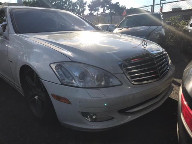 $14995 : Used 2009 S-Class 4dr Sdn 5.5 image 3