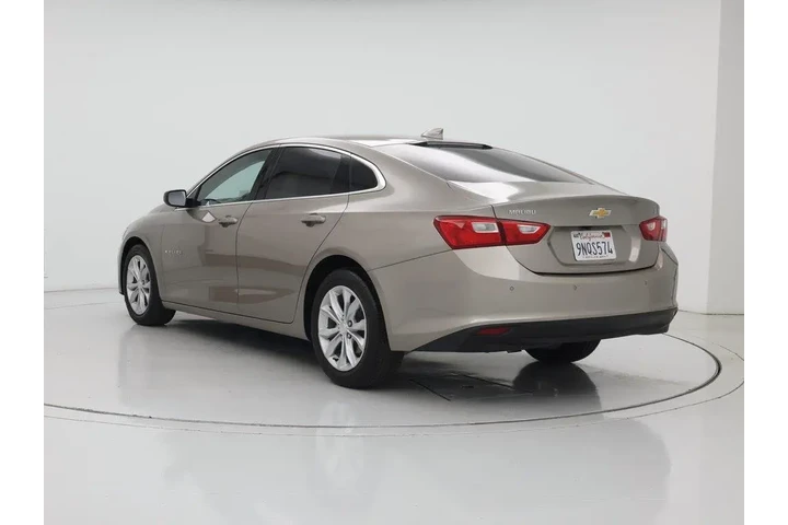 $21998 : Chevrolet Malibu 2024 LT 4dr image 2