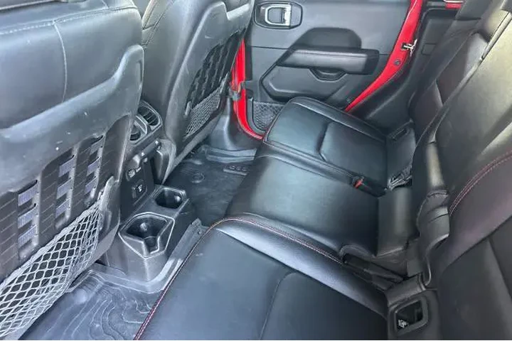 $35995 : Jeep Gladiator 2020 4x4 Rubi image 4