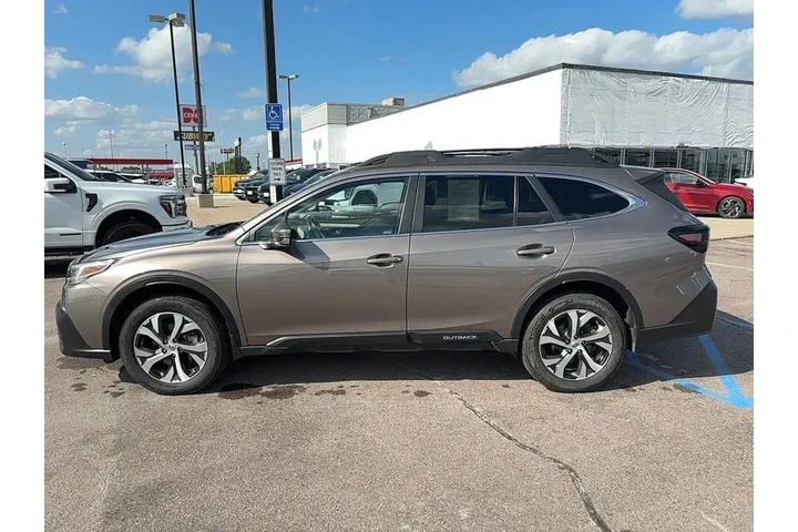 $20495 : 2021 Outback Limited XT image 8