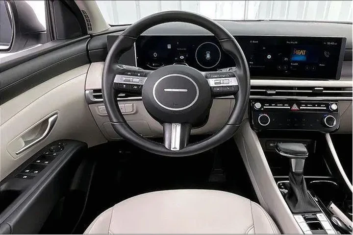 $31990 : Hyundai TUCSON 2025 AWD SEL image 4