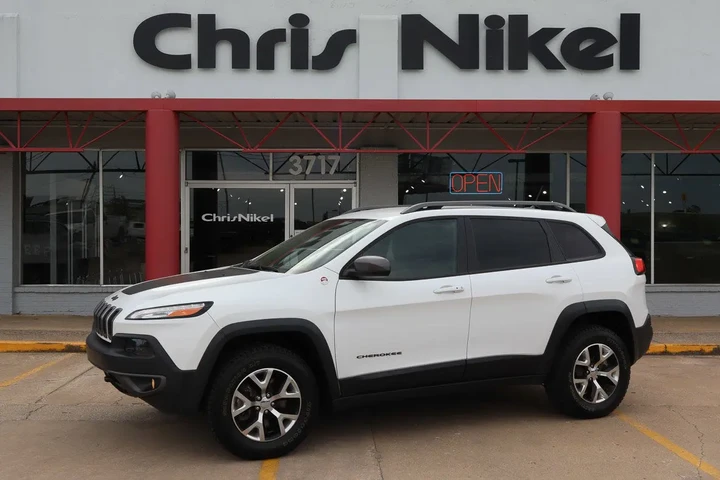 $15587 : 2015 Cherokee 4WD 4dr Trailha image 1