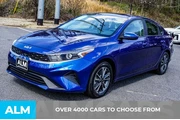 $15920 : Kia Forte 2023 LXS 4dr Sedan thumbnail