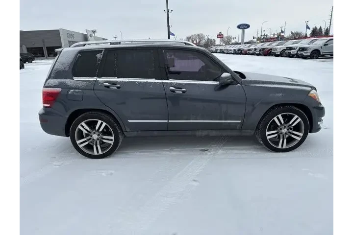 $6000 : Mercedes-Benz GLK 2015 GLK 3 image 9