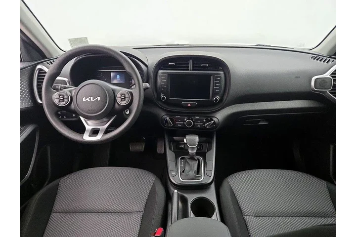 $16998 : Kia Soul 2022 LX 4dr Crossov image 9