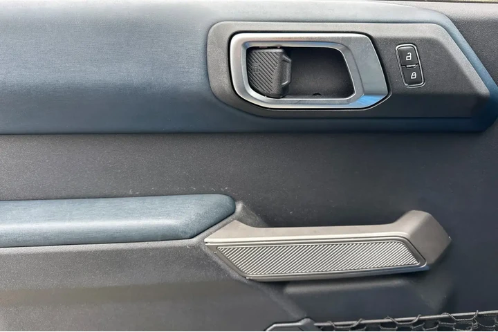 Ford Bronco 2021 4x4 Outer B image 10