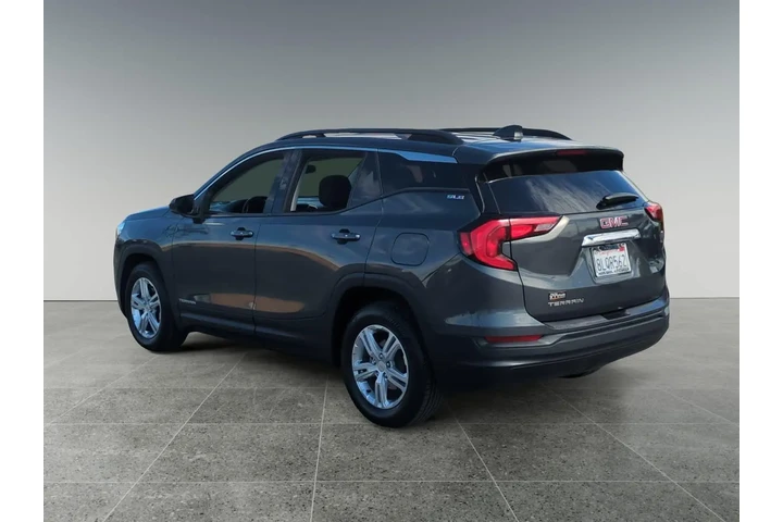 GMC Terrain 2020 SLE 4dr SUV image 3