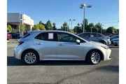 $24250 : Toyota Corolla Hatchback 202 thumbnail