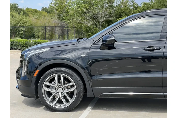 $28999 : Cadillac XT4 2023 Sport 4dr image 5