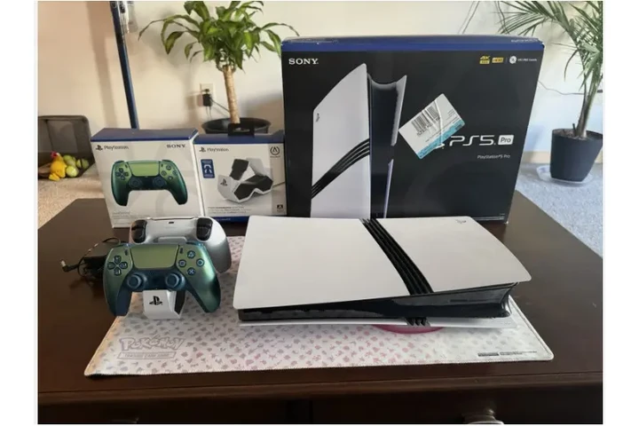 $200 : Sony PlayStation 5Pro 2TB Game image 3