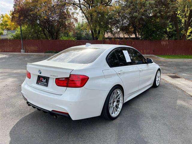 2015 BMW 3 Series 335i image 10